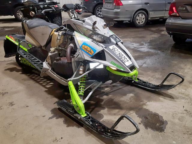 4UF17SNW4HT115261 - 2017 ARCT SNOWMOBILE GREEN photo 1