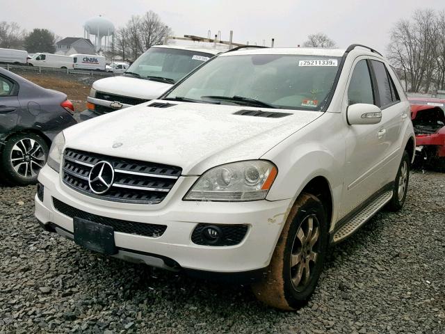 4JGBB86E47A251866 - 2007 MERCEDES-BENZ ML 350 WHITE photo 2