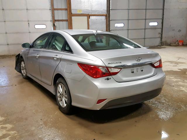 5NPEB4AC3EH887684 - 2014 HYUNDAI SONATA GLS SILVER photo 3