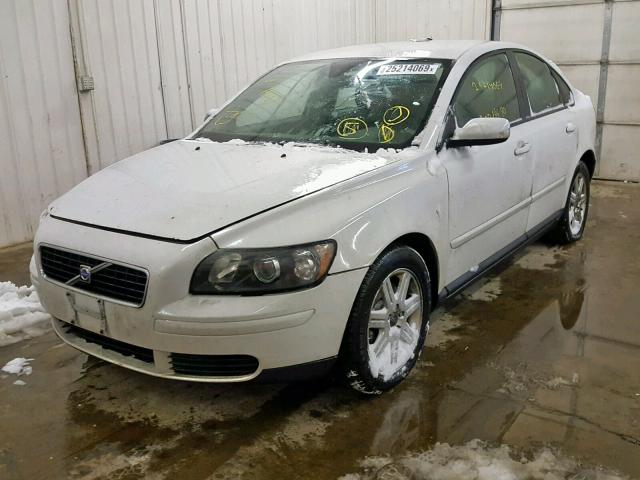 YV1MS382X62175981 - 2006 VOLVO S40 2.4I WHITE photo 2