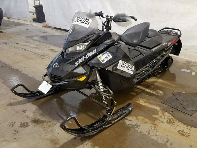 2BPSUDHD6HV000623 - 2017 SKI DOO MXZ BLACK photo 2