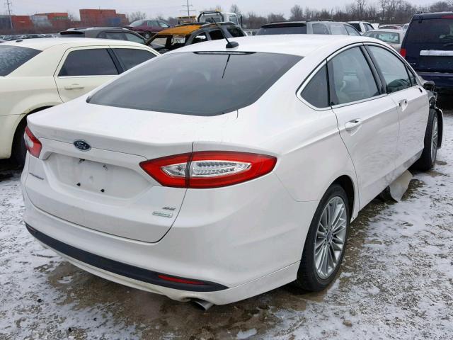 3FA6P0HD6ER103434 - 2014 FORD FUSION SE WHITE photo 4