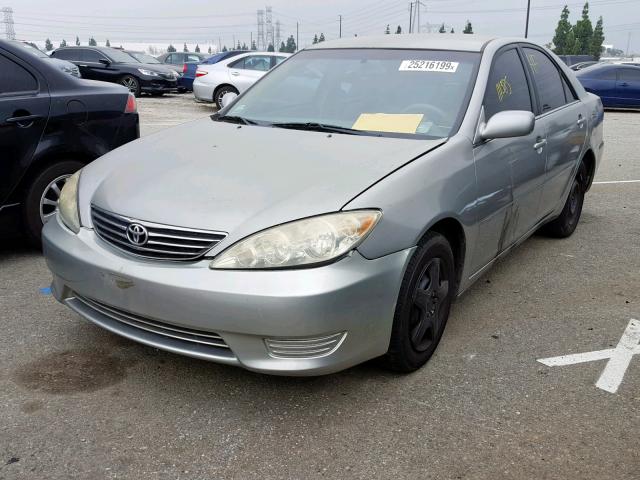 4T1BE32K56U664673 - 2006 TOYOTA CAMRY LE GREEN photo 2