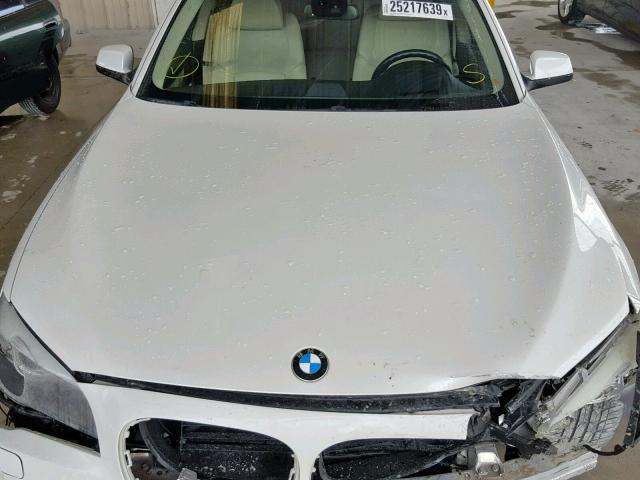 WBAKB4C52CC576044 - 2012 BMW 740 LI WHITE photo 7