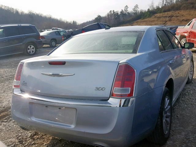 2C3CCAAG9DH697633 - 2013 CHRYSLER 300 BLUE photo 4