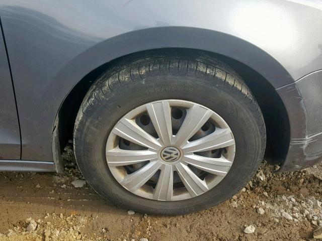 3VW2K7AJXDM288385 - 2013 VOLKSWAGEN JETTA BASE Արծաթագույն լուսանկար 9