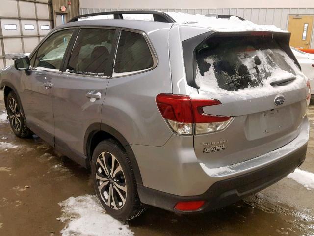 JF2SKAUC8KH413402 - 2019 SUBARU FORESTER L SILVER photo 3