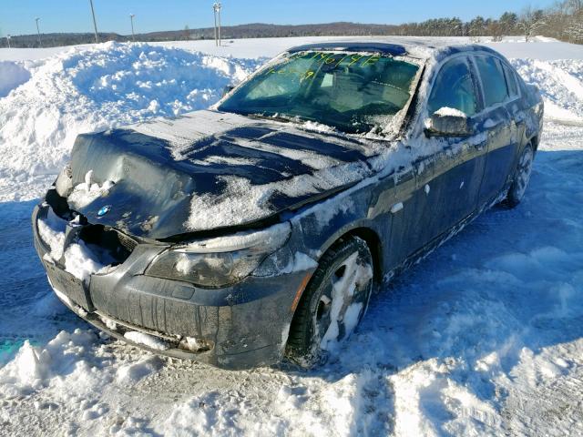 WBANV13508CZ57336 - 2008 BMW 528 XI GRAY photo 2