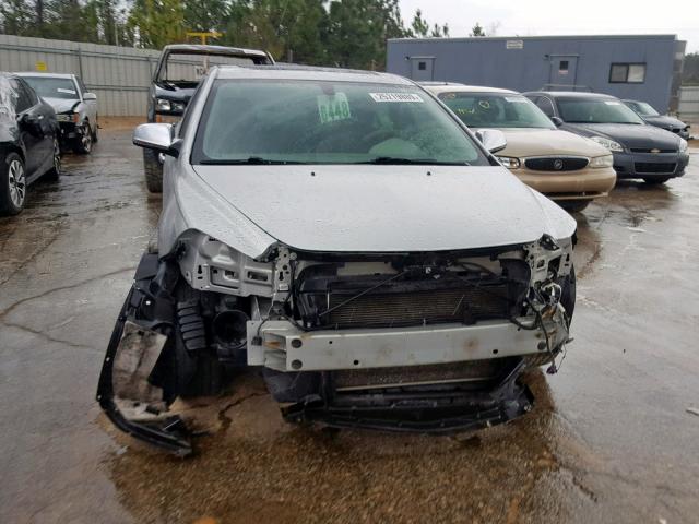 1G1ZC5E10BF139034 - 2011 CHEVROLET MALIBU 1LT SILVER photo 9