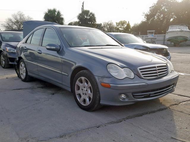 WDBRF61J15A762446 - 2005 MERCEDES-BENZ C 240 BLUE photo 1