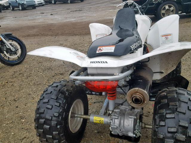 1HFTE270084701843 - 2008 HONDA TRX250 EX WHITE photo 9