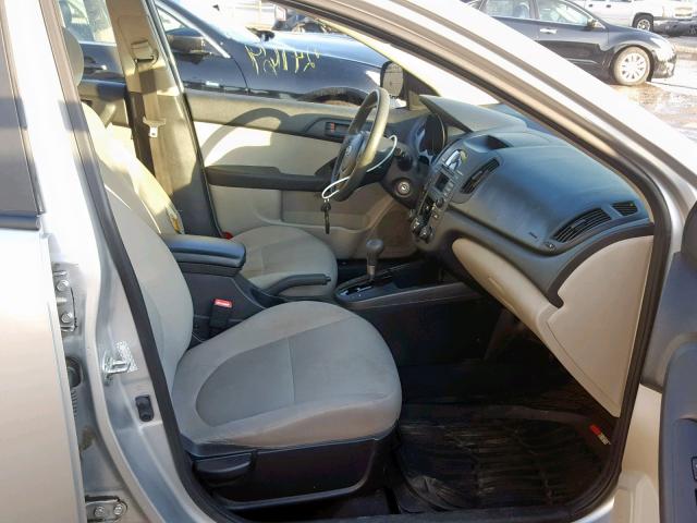 KNAFU4A25A5070889 - 2010 KIA FORTE EX SILVER photo 5