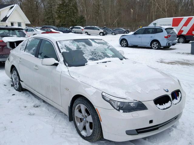 WBANV13558CZ53427 - 2008 BMW 528 XI WHITE photo 1