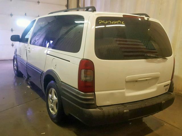 1GMDV23E45D149528 - 2005 PONTIAC MONTANA WHITE photo 3