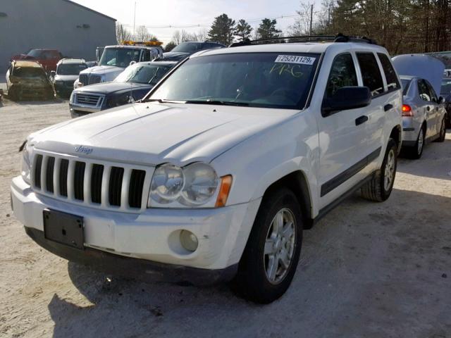 1J4GR48K35C502700 - 2005 JEEP GRAND CHER WHITE photo 2