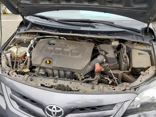 2T1BU4EE9DC943394 - 2013 TOYOTA COROLLA BA GRAY photo 7