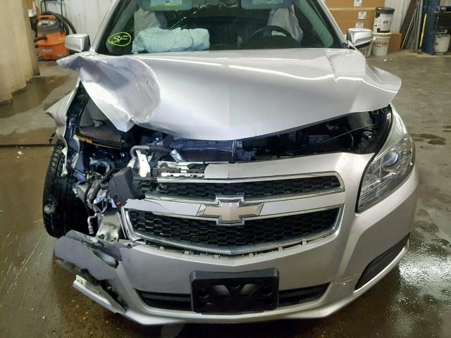 1G11C5SA7DF234002 - 2013 CHEVROLET MALIBU 1LT 银色 照片 9