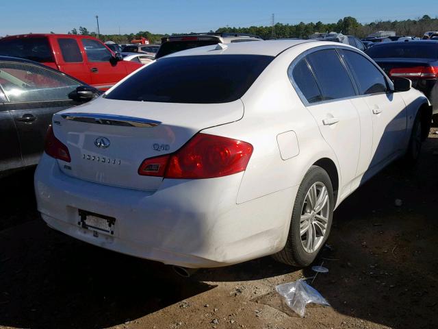 JN1CV6AR3FM523337 - 2015 INFINITI Q40 WHITE photo 4