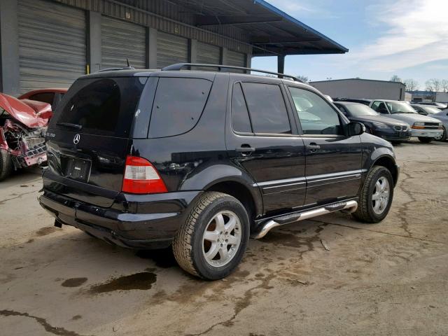 4JGAB57E83A454665 - 2003 MERCEDES-BENZ ML 350 BLACK photo 4