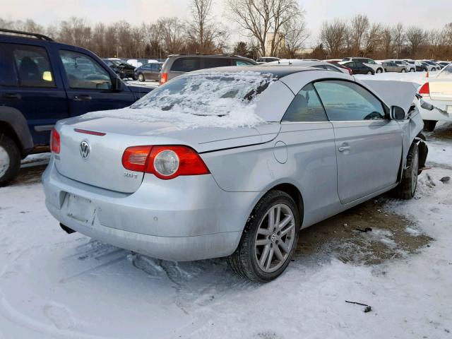 WVWFA71F38V033124 - 2008 VOLKSWAGEN EOS LUX Srebrny zdjęcie 4