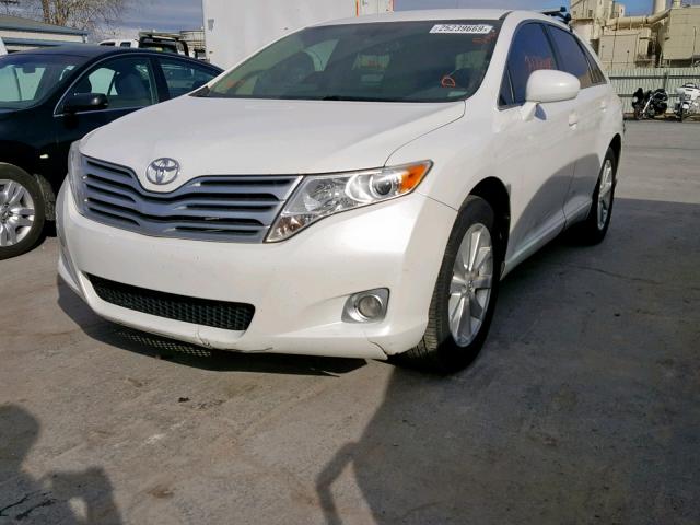 4T3ZA3BB9AU023682 - 2010 TOYOTA VENZA BASE WHITE photo 2