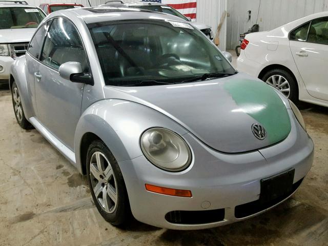 3VWRW31C06M422885 - 2006 VOLKSWAGEN NEW BEETLE SILVER photo 1