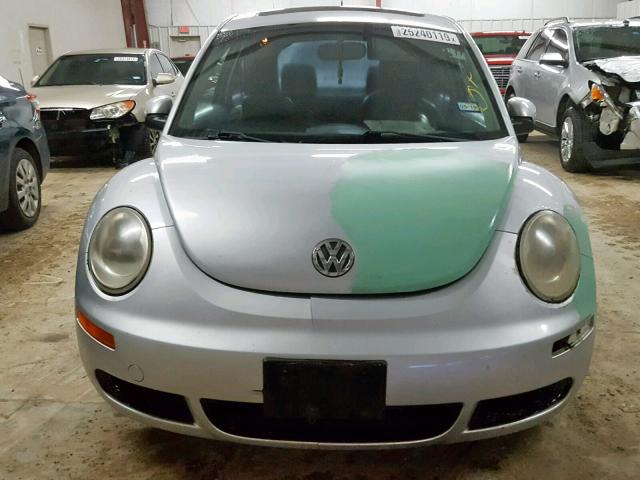 3VWRW31C06M422885 - 2006 VOLKSWAGEN NEW BEETLE SILVER photo 9