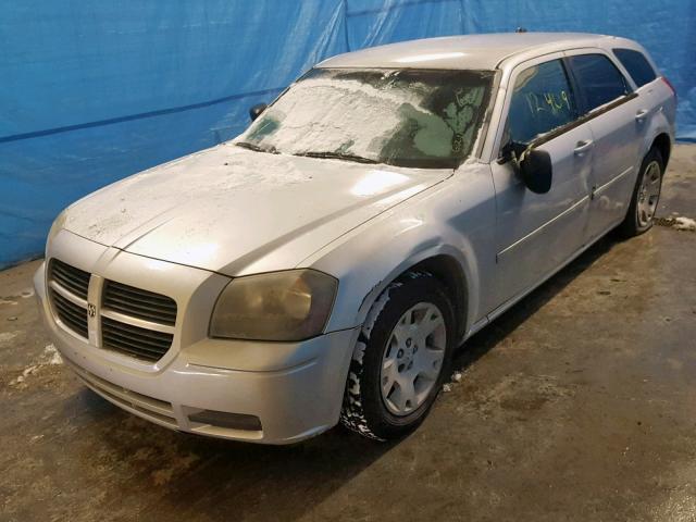 2D4FV48T55H565285 - 2005 DODGE MAGNUM SE SILVER photo 2