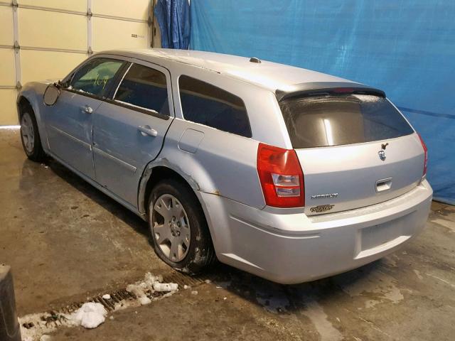 2D4FV48T55H565285 - 2005 DODGE MAGNUM SE SILVER photo 3