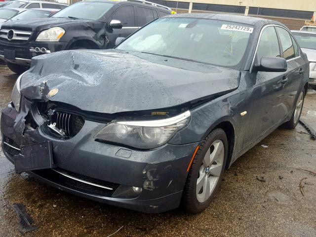 WBANV13588CZ58038 - 2008 BMW 528 XI GRAY photo 2