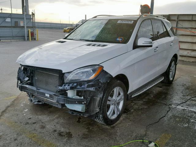 4JGDA5HB3EA280804 - 2014 MERCEDES-BENZ ML 350 4MA WHITE photo 2