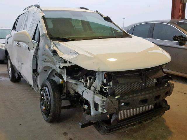 KL7CJLSB3JB583063 - 2018 CHEVROLET TRAX 1LT WHITE photo 1