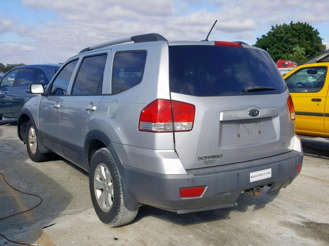 KNDJJ741995010703 - 2009 KIA BORREGO LX GRAY photo 3