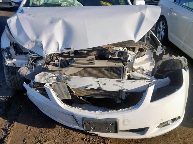 1G4GC5E34DF294524 - 2013 BUICK LACROSSE WHITE photo 7