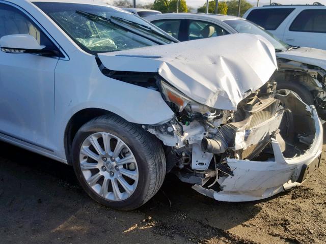 1G4GC5E34DF294524 - 2013 BUICK LACROSSE WHITE photo 9