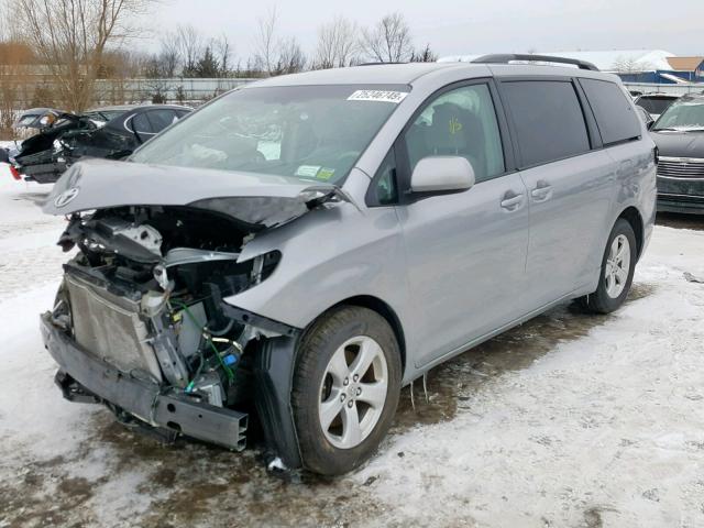 5TDKK3DCXBS104942 - 2011 TOYOTA SIENNA LE SILVER photo 2