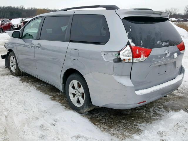 5TDKK3DCXBS104942 - 2011 TOYOTA SIENNA LE SILVER photo 3