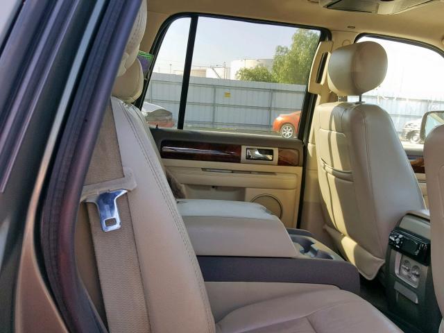 5LMFU27R14LJ23754 - 2004 LINCOLN NAVIGATOR 金色 照片 6