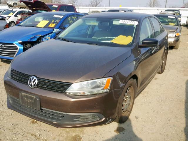 3VW2K7AJ0DM218023 - 2013 VOLKSWAGEN JETTA BASE BROWN photo 2