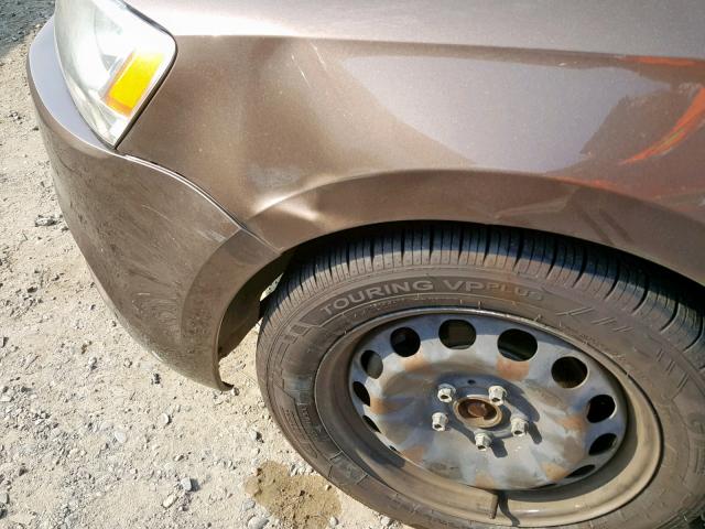 3VW2K7AJ0DM218023 - 2013 VOLKSWAGEN JETTA BASE BROWN photo 9