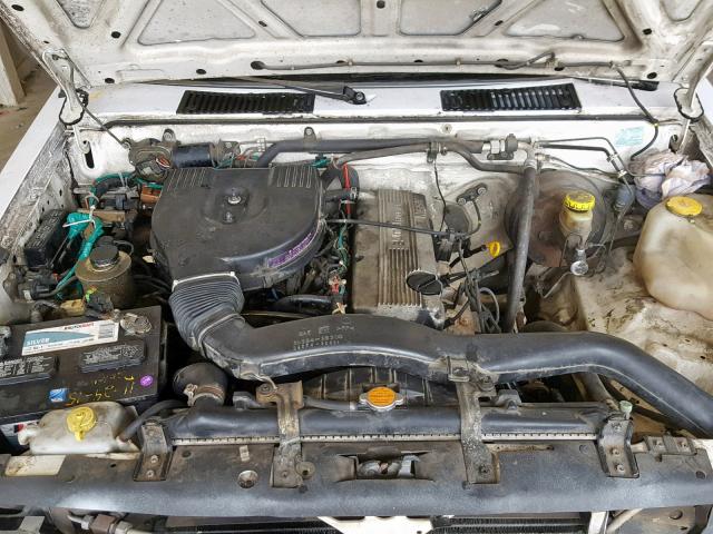 1N6SD16S0VC421845 - 1997 NISSAN TRUCK KING WHITE photo 7