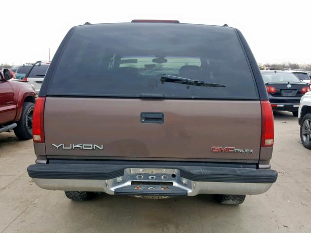 1GKEK13R9VJ748431 - 1997 GMC YUKON BEIGE photo 9