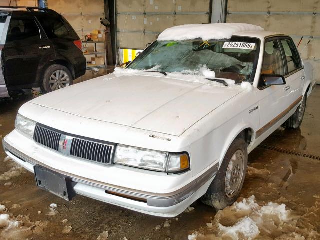 1G3AJ55M1S6422370 - 1995 OLDSMOBILE CIERA SL WHITE photo 2