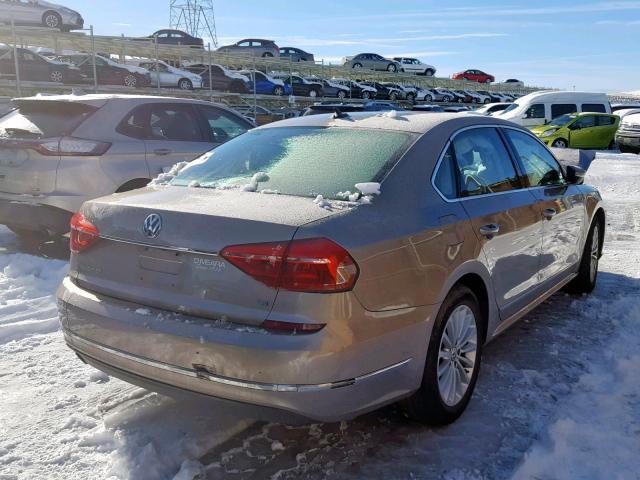 1VWBS7A39GC047702 - 2016 VOLKSWAGEN PASSAT SE BROWN photo 4