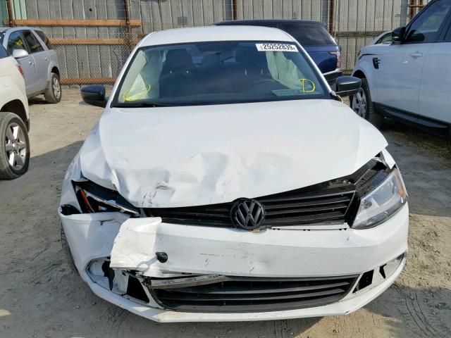 3VW2K7AJ4EM334259 - 2014 VOLKSWAGEN JETTA BASE WHITE photo 9