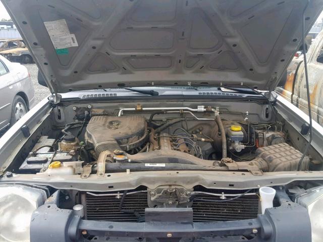 1N6DD26TX3C406905 - 2003 NISSAN FRONTIER K GRAY photo 7