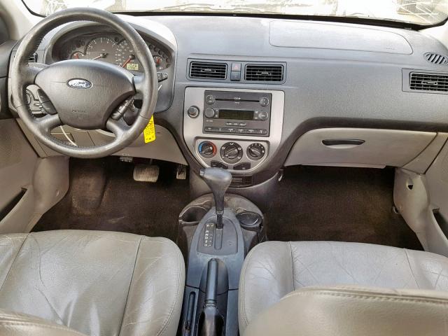 1FAFP37N66W166558 - 2006 FORD FOCUS ZX5 WHITE photo 9