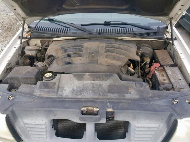 5LMEU88H44ZJ30179 - 2004 LINCOLN AVIATOR 白色 照片 7