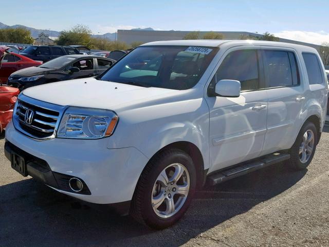 5FNYF3H77FB013830 - 2015 HONDA PILOT EXLN WHITE photo 2