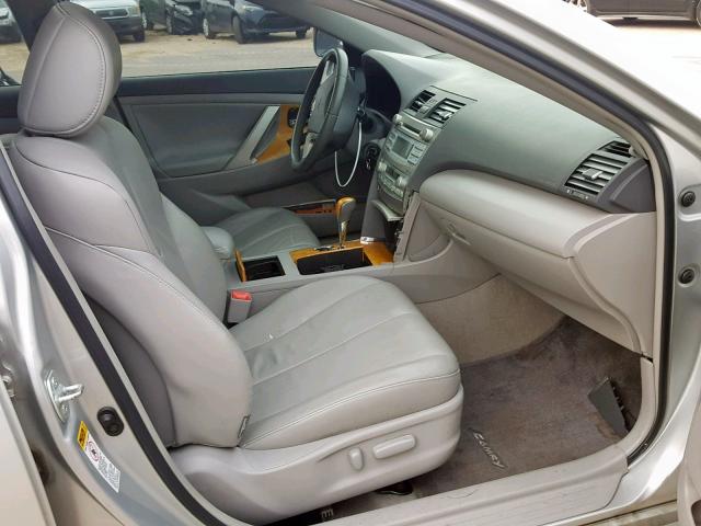 4T1BK46K17U022512 - 2007 TOYOTA CAMRY NEW SILVER photo 5